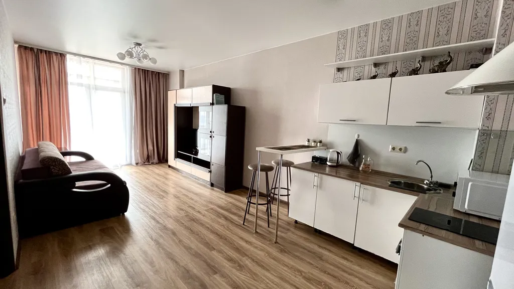 Уютная квартира в центре с видом на море