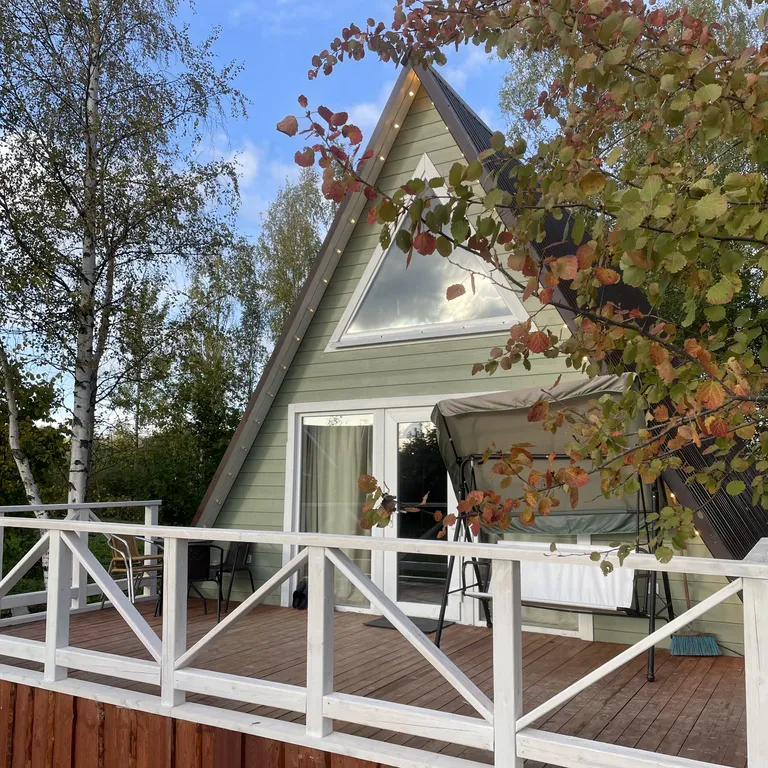 Уютный коттедж в стиле A-Frame