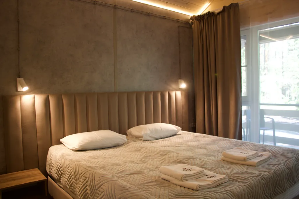 Четырехместный летний дом, Шале в лесу двухкомнатный