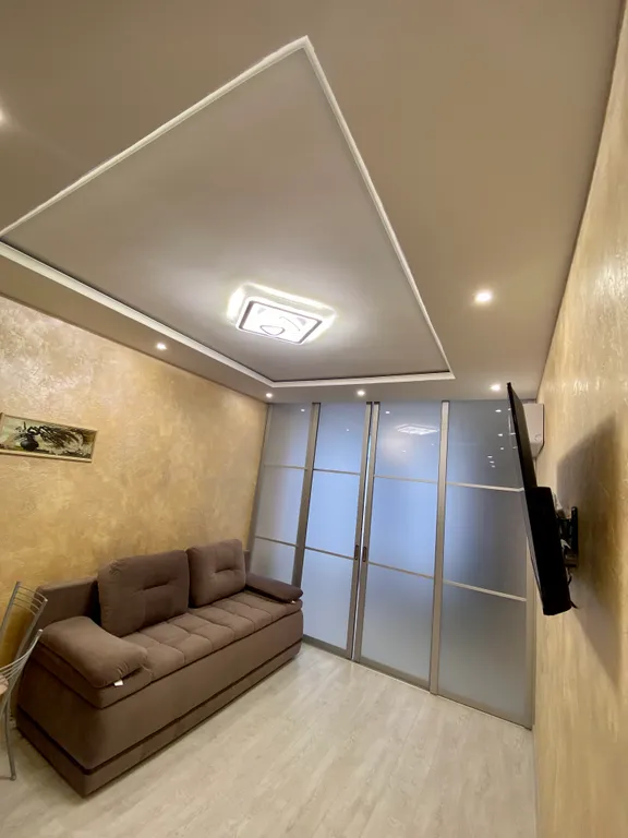 Двухкомнатная квартира с изолированными комнатами 15 минут до моря