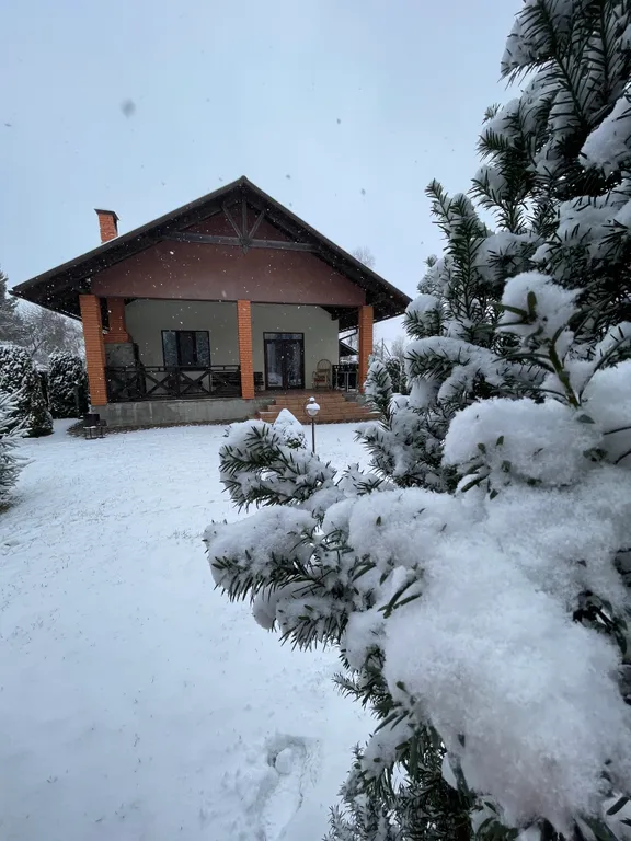 Уютный семейный дом на заливе вблизи города Брест