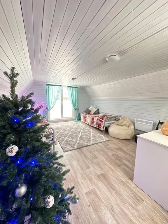 Дом на берегу озера