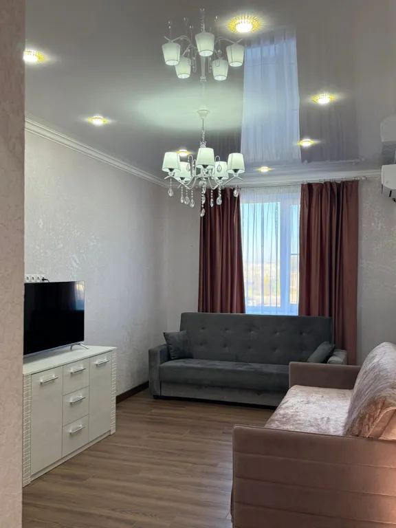 Шикарная квартира рядом с аэропортом, жд вокзал, экспоцентр