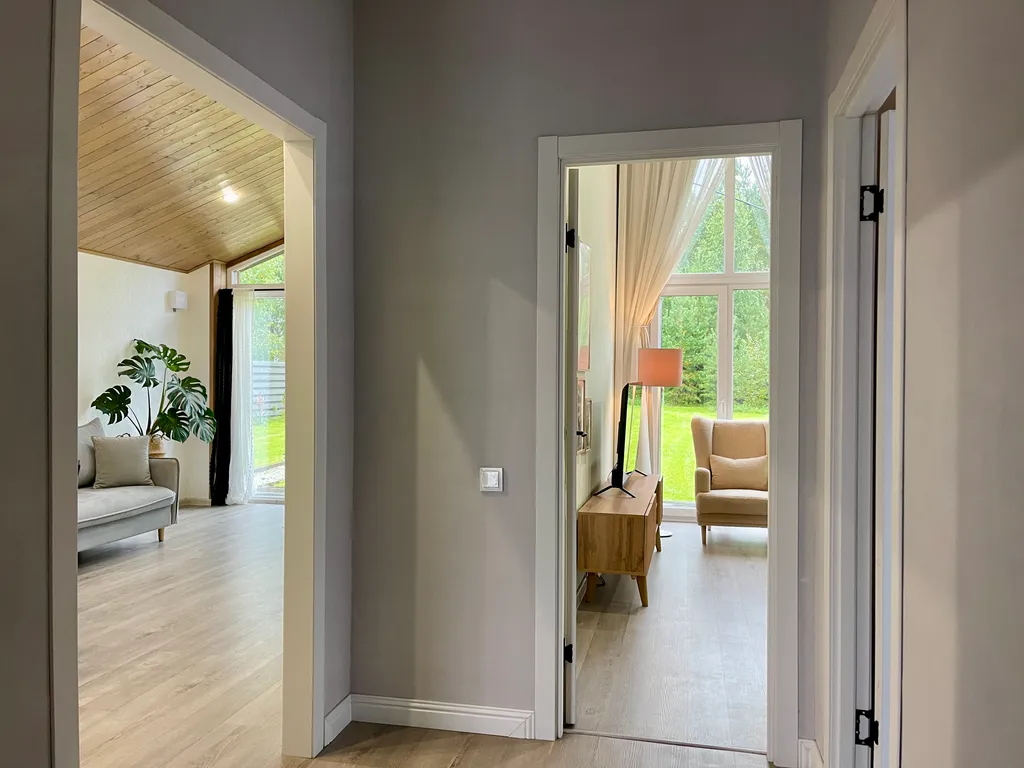 Вместительный уютный дом с камином, русской баней и банным чаном