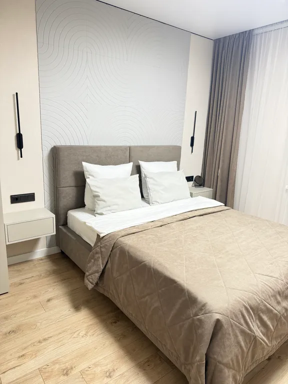 Уютная 2-комнатная квартира с большим камином рядом с центром города