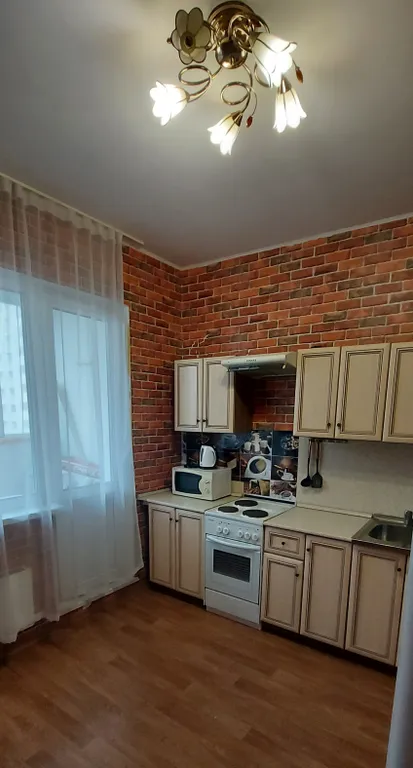 Однушка возле ТЦ Аура