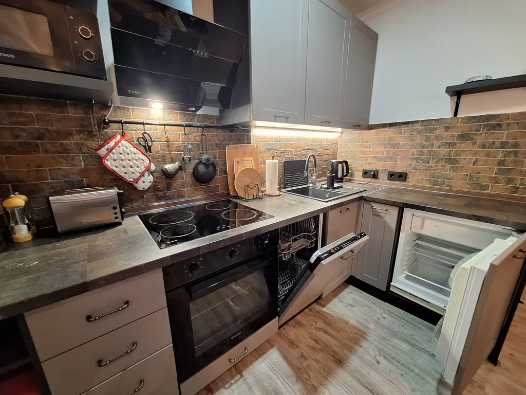 Апартамент с большой террасой и видом на море