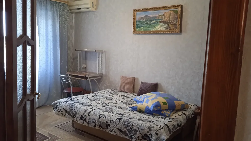 Трёхкомнатная квартира с видом на море — аренда посуточно в Орджоникидзе