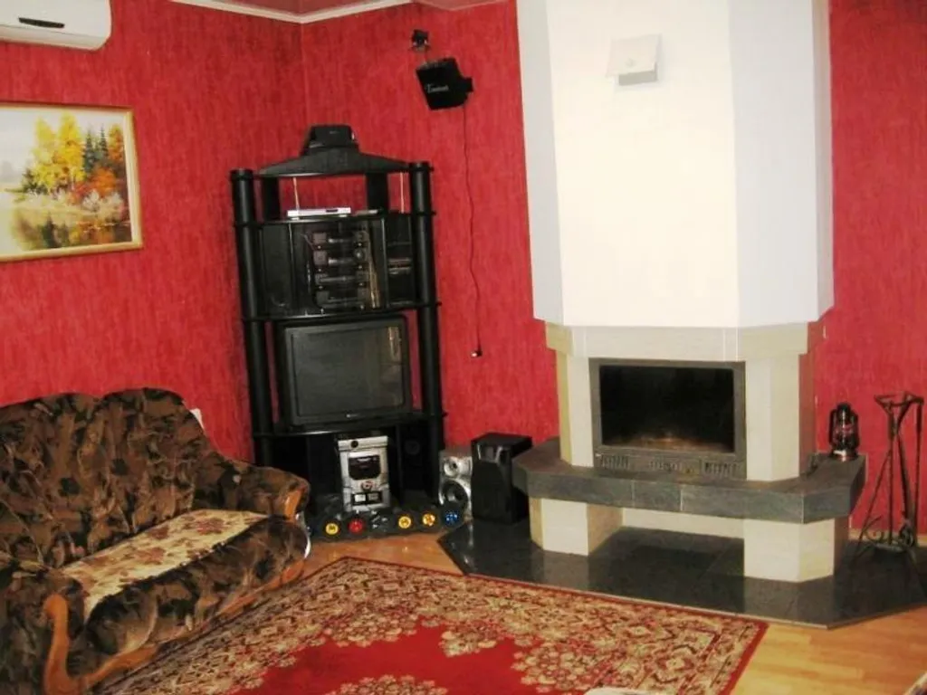 Коттедж Стайки