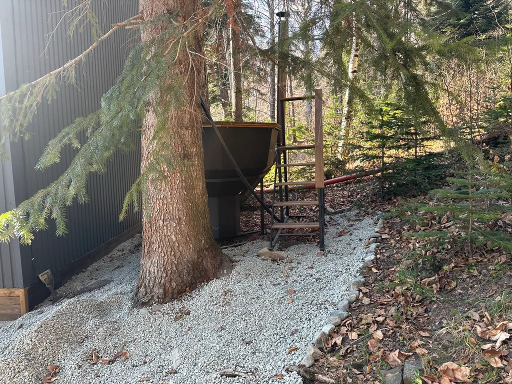 Уютный коттедж с видом на горы