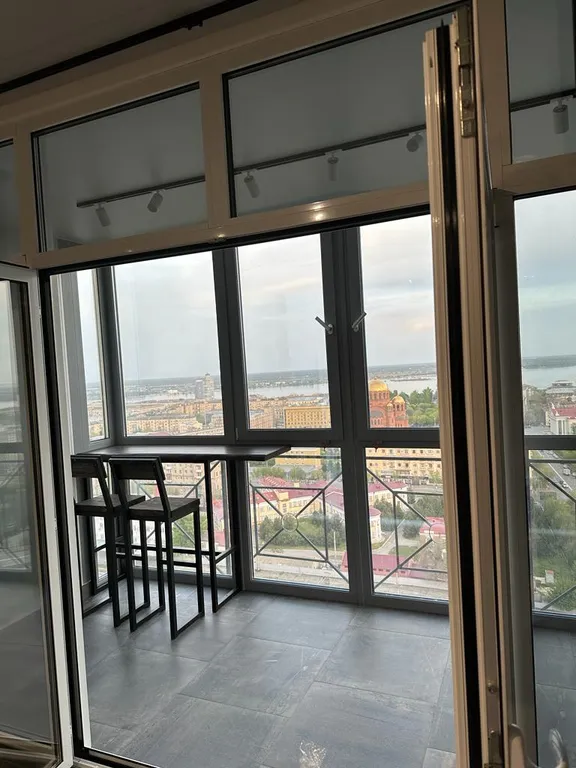 Лофт с видом на Волгу