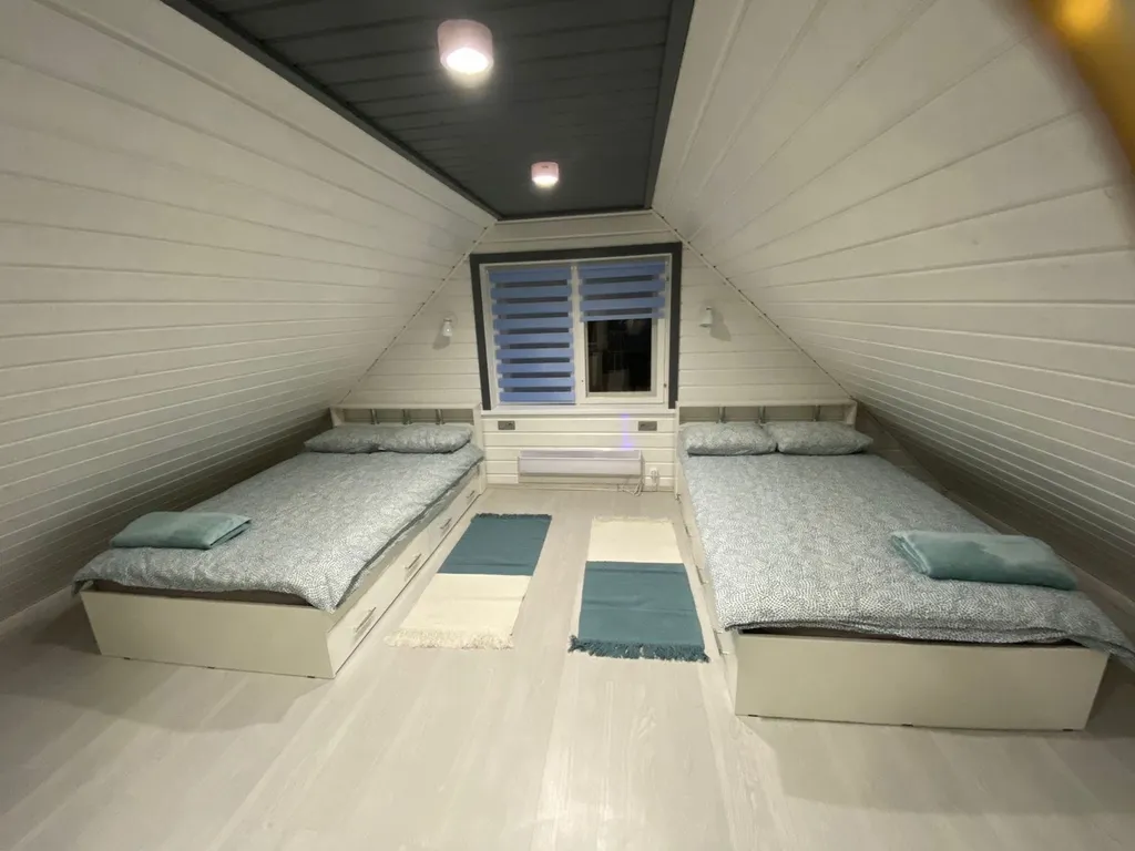 Уютный дом на берегу речки, в финском стиле