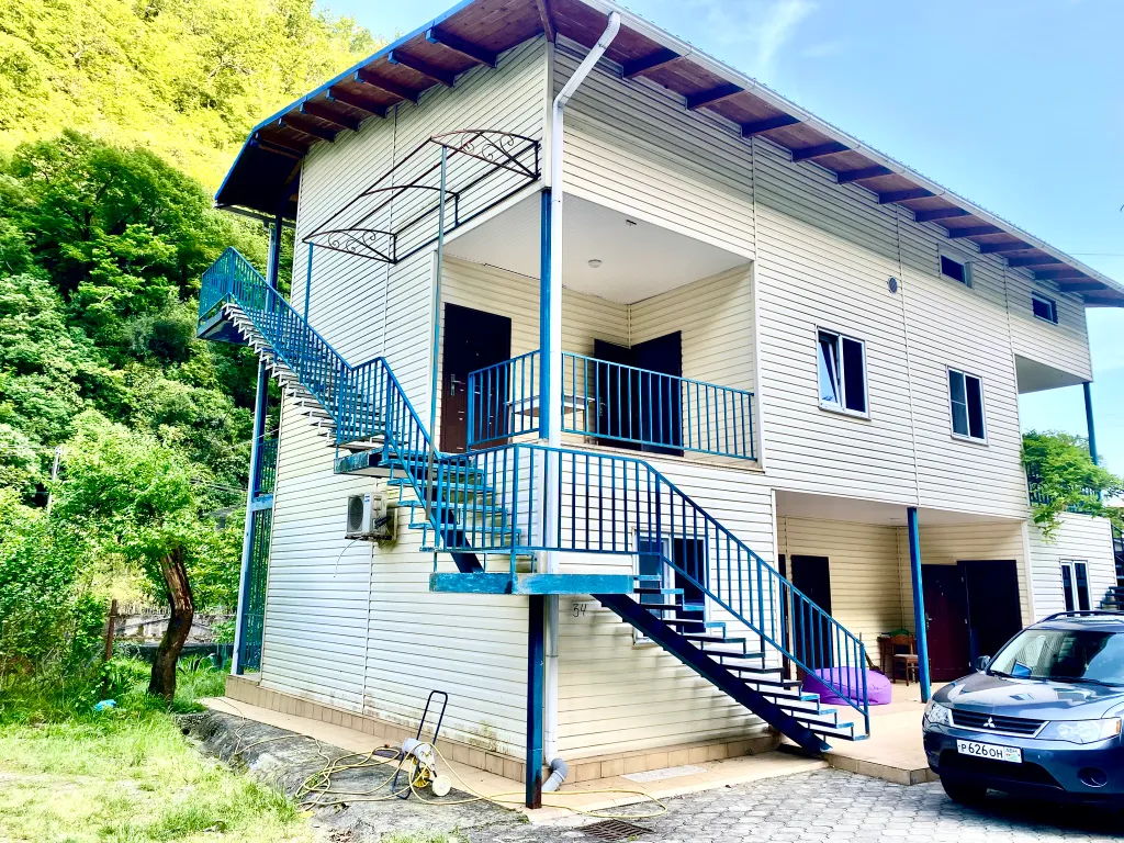 Квартира Квартира Семейный номер улучшенный — Гагра