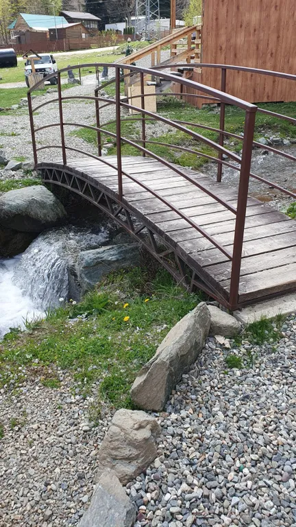 Уютный домик с видом на горы