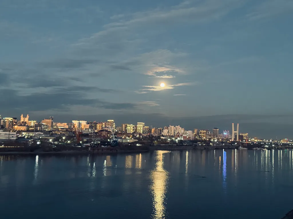 Квартира Шикарная квартира на берегу реки — Новосибирск