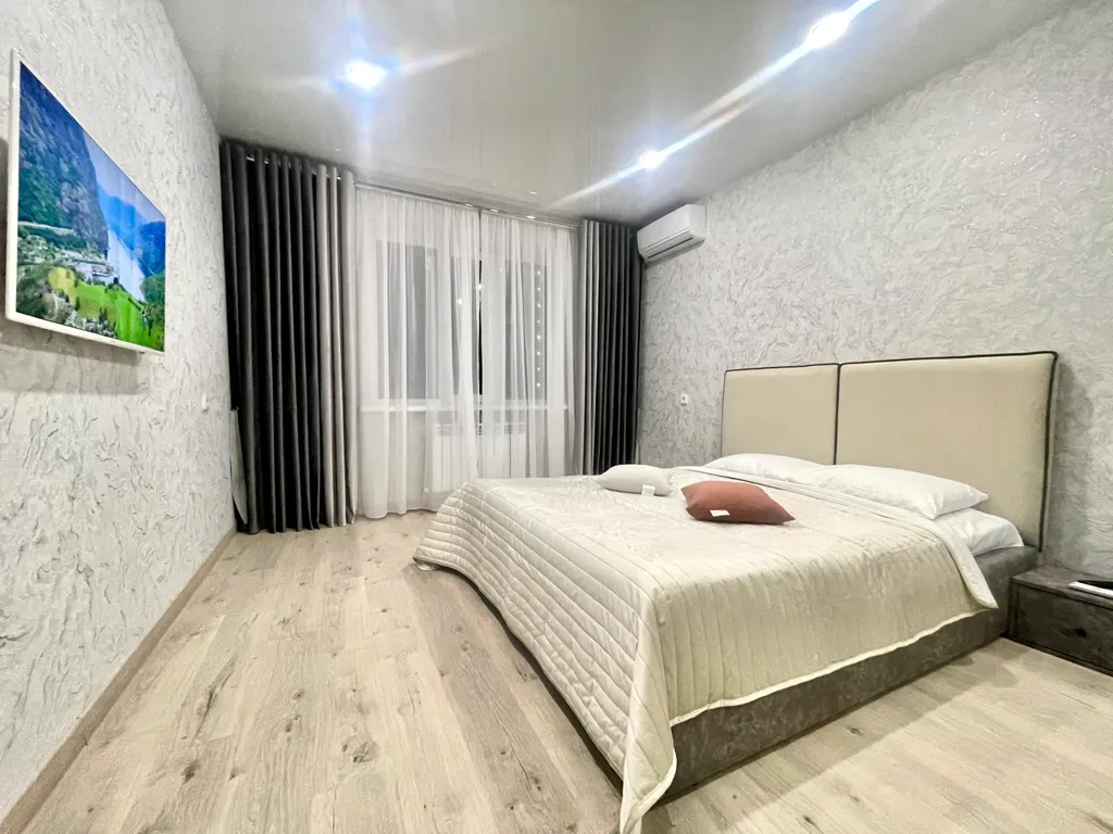 Просторные апартаменты На Пирогова(HouseViip26)