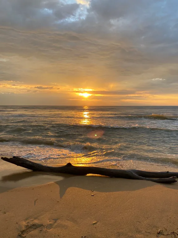 Коттедж 2х этажный с бассейном на 14 человек