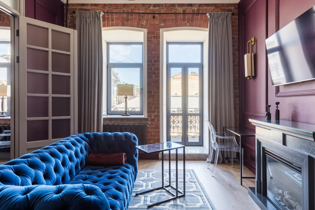 Видовая квартира с балконом на Пяти углах