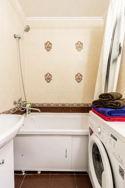 Светлая и просторная квартира в центре с видом на набережную