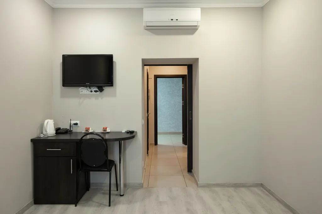 Номер в отеле с 2 отдельными кроватями и кондиционером