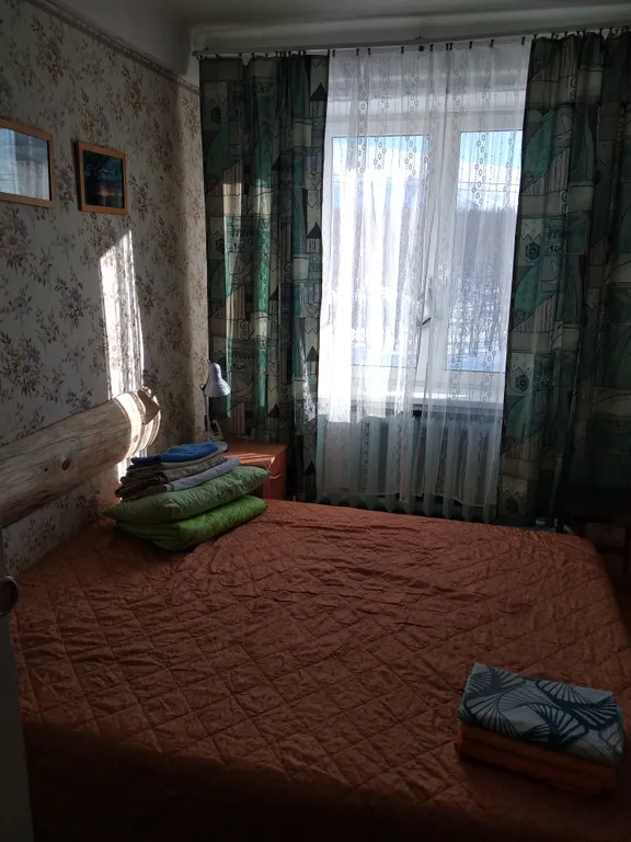 Квартира у горы, с балконом