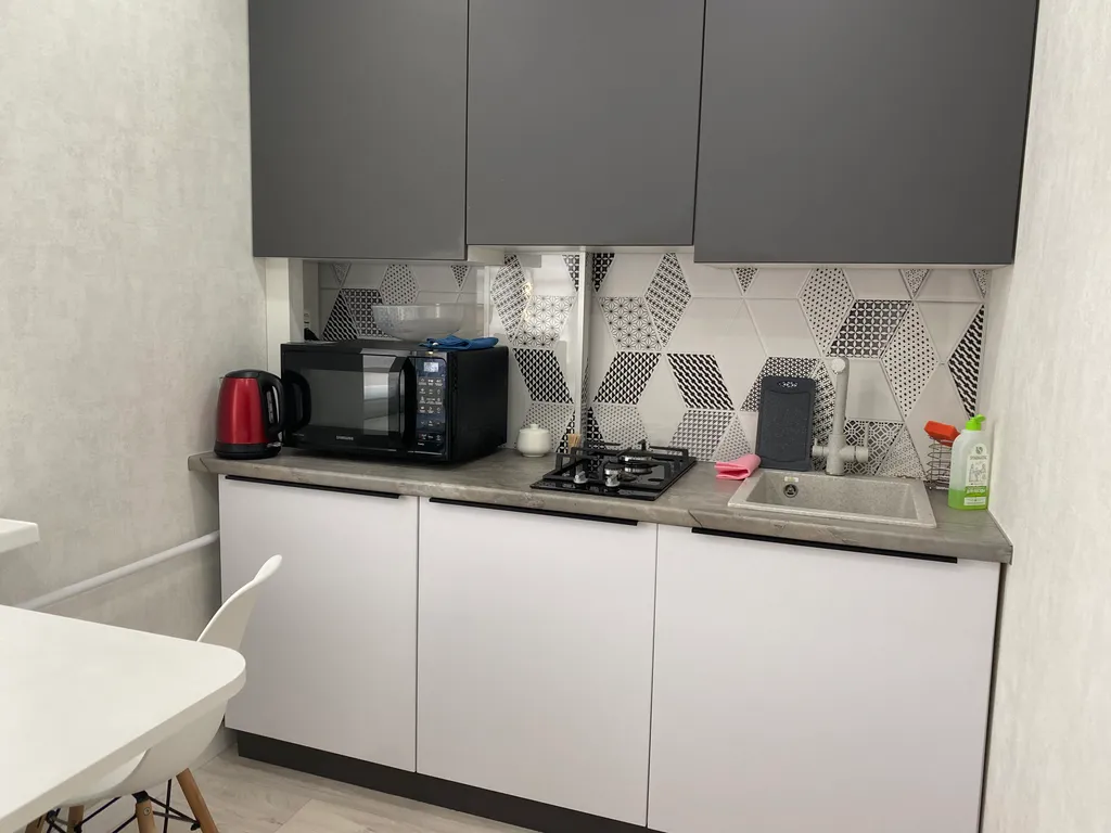 Современная квартира район Панорамы и Мираса