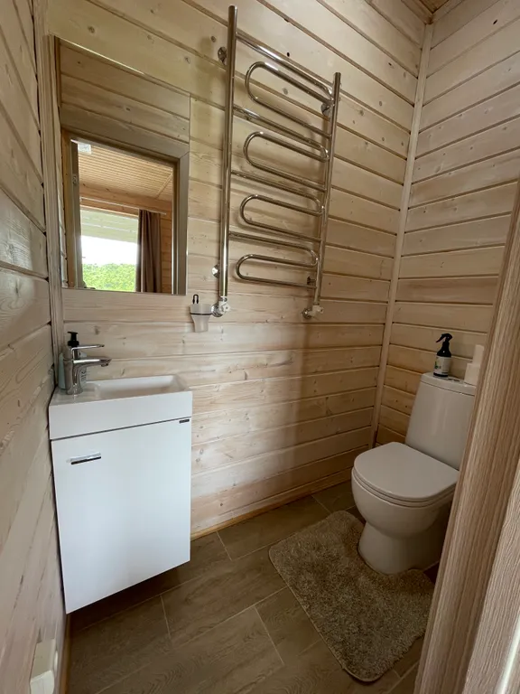 Дом для большой компании с видами на горы и озеро