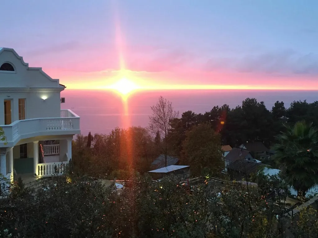 Дом с бассейном