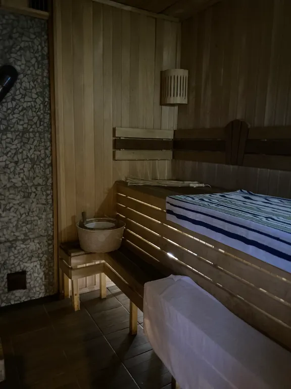 Коттедж Загородный дом на берегу реки — Матросово