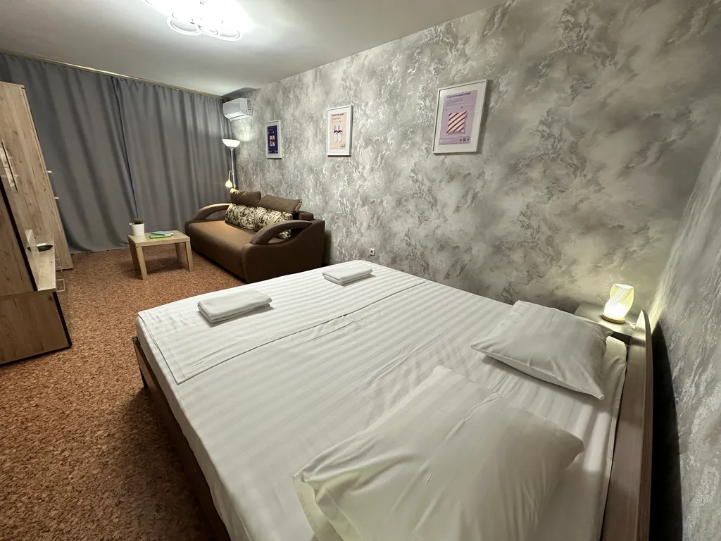 "В Гости!" на Пионерском 62 (1к квартира рядом с Сити-Молл)