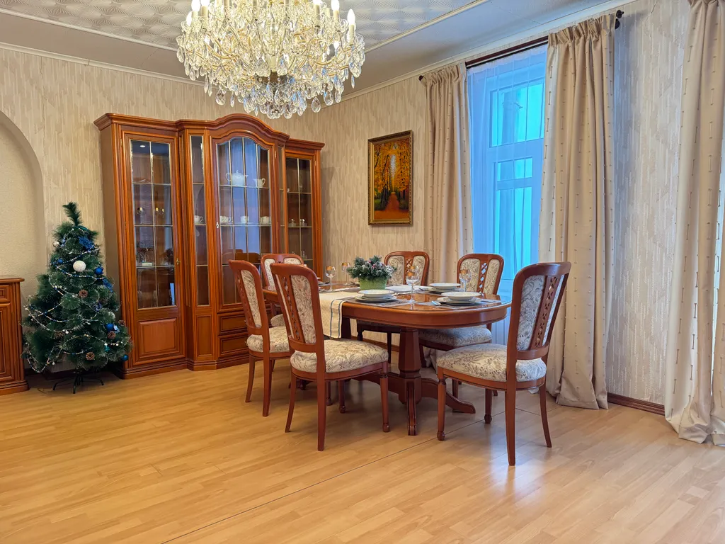 3х-комн, Купеческая роскошь на Набережной, исторический центр