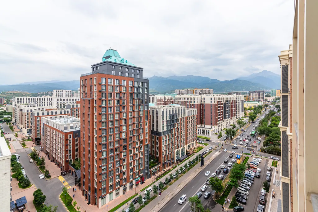 ЖК Эстет с шикарным видом на горы, возле ТРЦ Мега  Центр