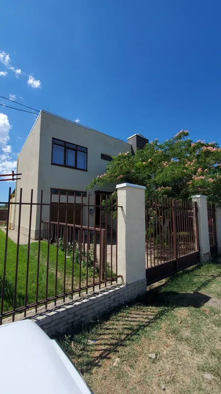 Танхаус на берегу моря