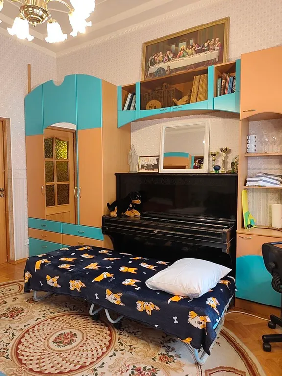 Центр. Тихо