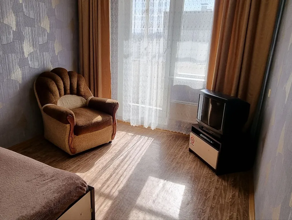 Квартира Однокомнатная квартира в 1 километре от ТРЦ Планета — Красноярск