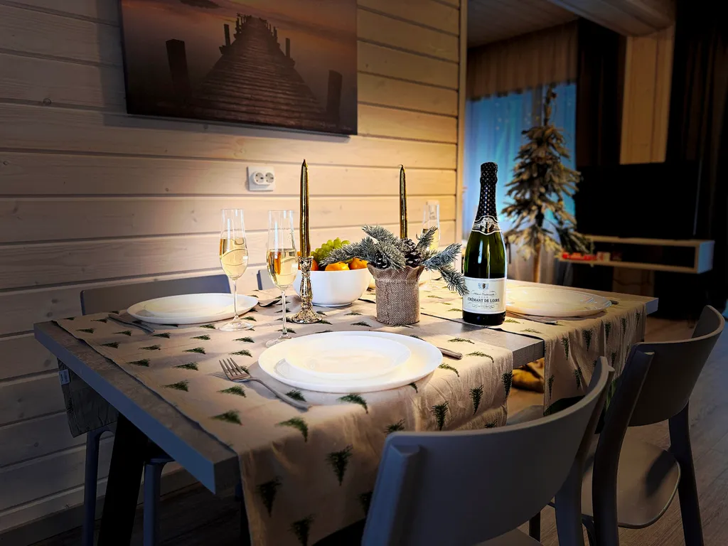 Коттедж Новый уютный дом с кондиционером на опушке леса в 20 минутах от города — Санкт-Петербург