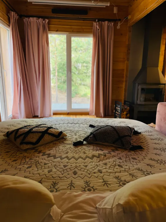 Монте в окружении леса