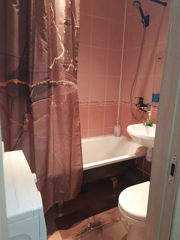 Однокомнатная квартира в районе ТЦ Мега Молл