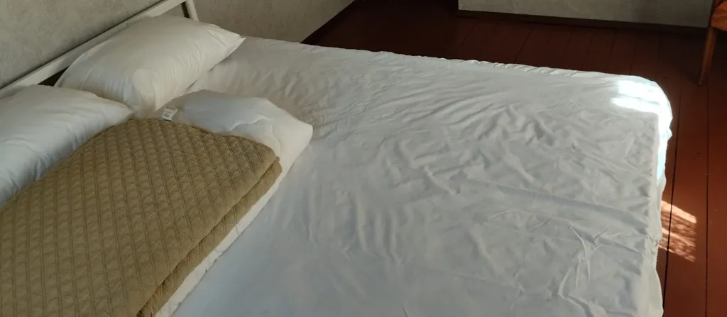 Дом на берегу озера