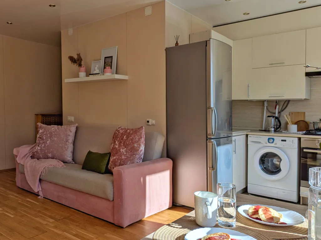 Двухкомнатная квартира возле Кремля