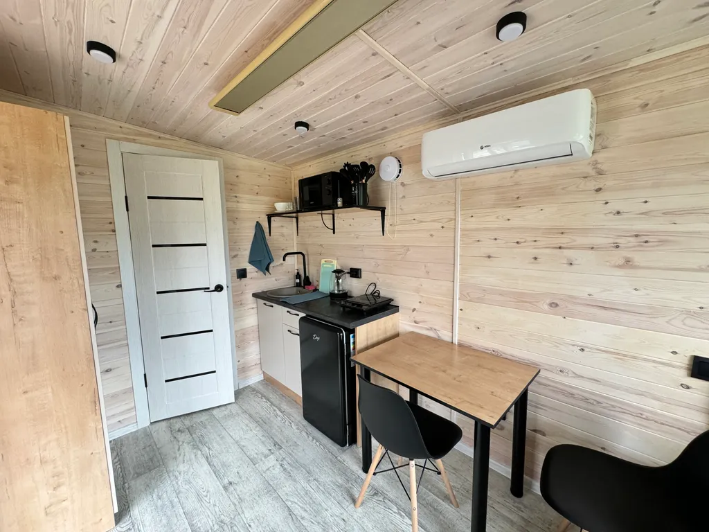 Домик с видом на горы