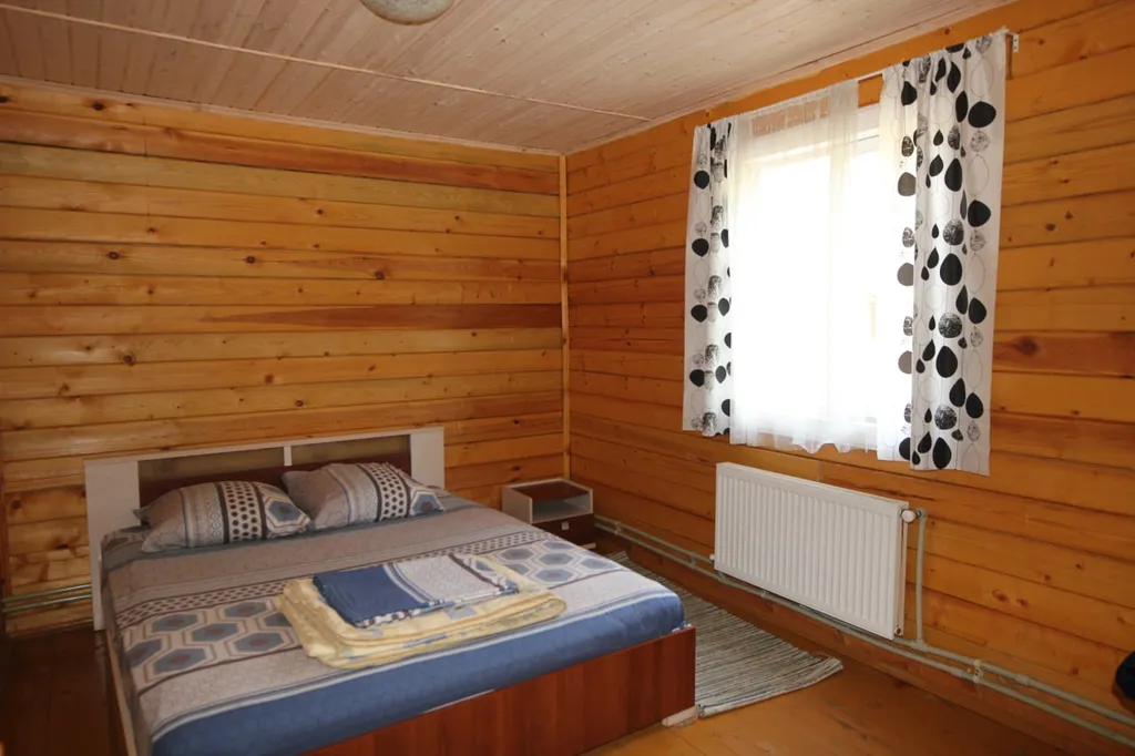 Коттедж на 10 спальных мест с верандой