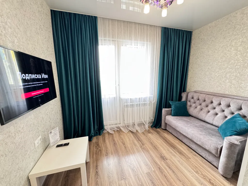 Современная квартира-студия рядом с ТРЦ Аура