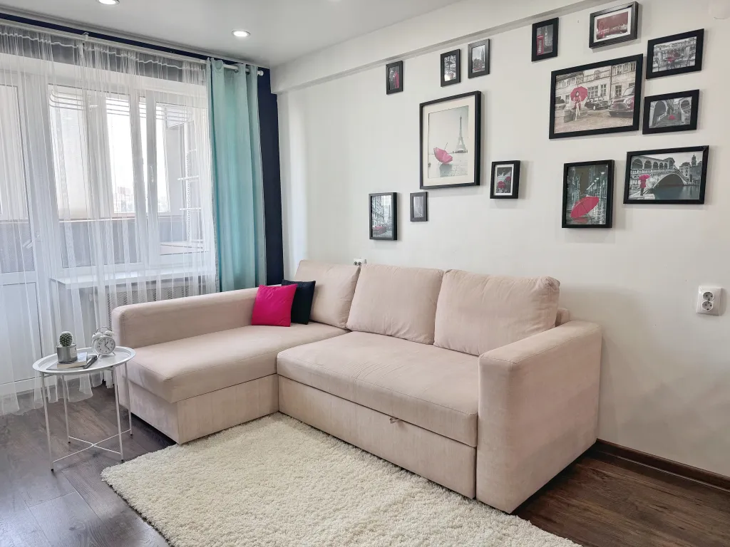 Видовая квартира-студия рядом с вокзалом и тц март