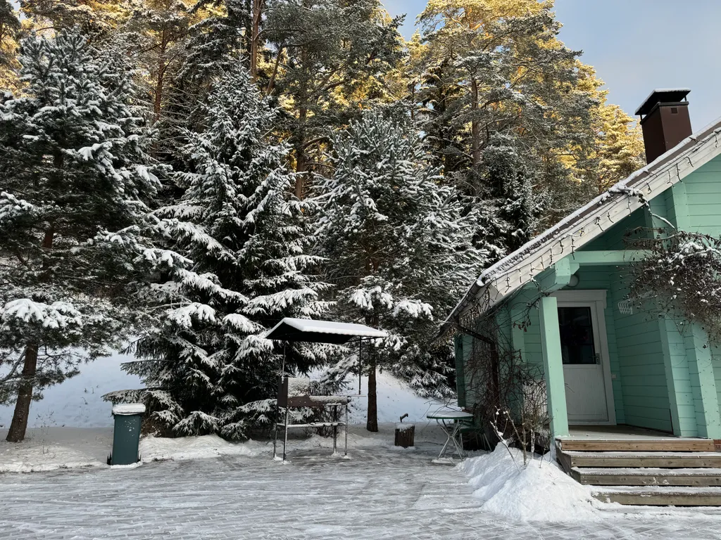 Уютный домик на берегу Ладожского озера дом 1