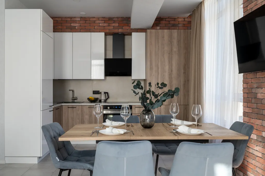 Просторная стильная квартира с видом на горы