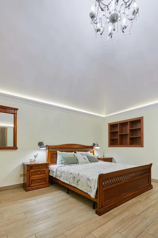 Однушка у медного всадника и набережной