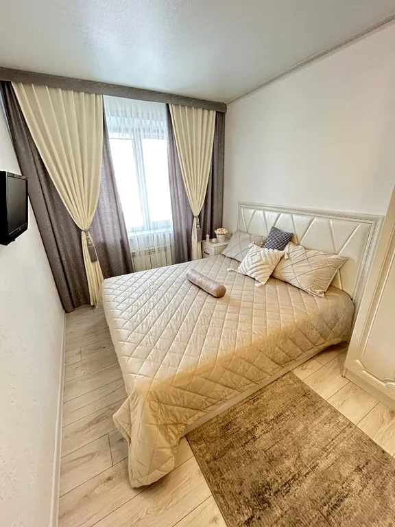 Уютная чистая квартира в центре города — аренда посуточно в Павлодар