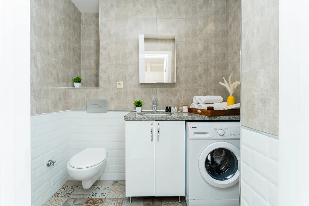 Квартира с витражными окнами в центре города