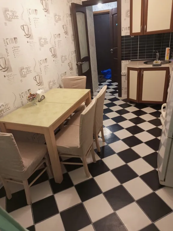 Рядом с метро